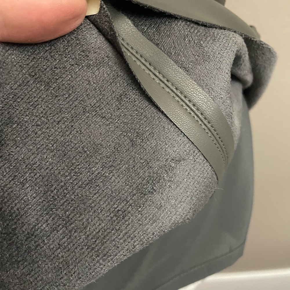 Dolce Cabo grey Sleeveless Top - Picture 10 of 10